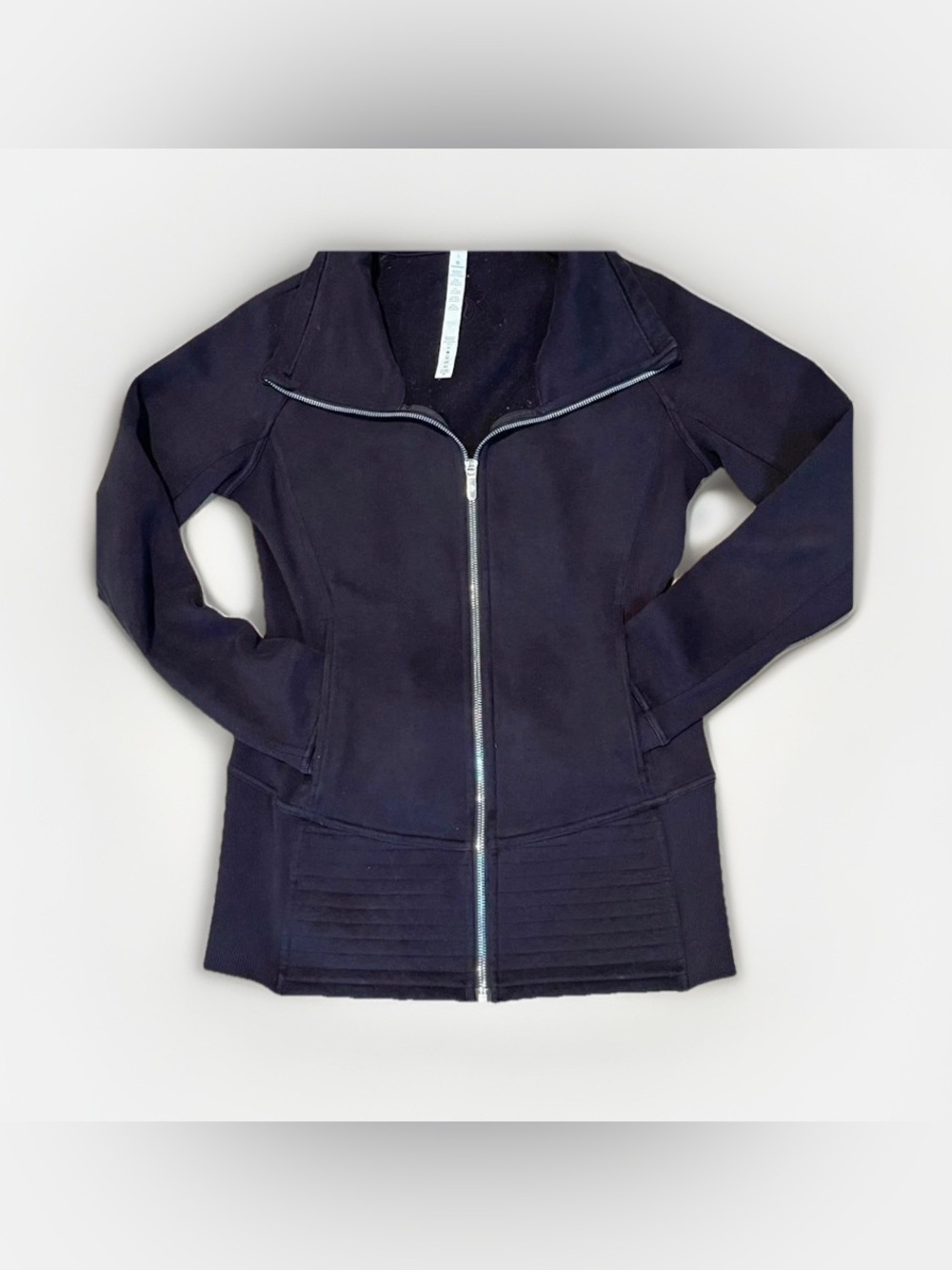 Lululemon Radiant Jacket II Women 6‎ Black Full Zip Cowl Neck Thumbholes LW4BGCS